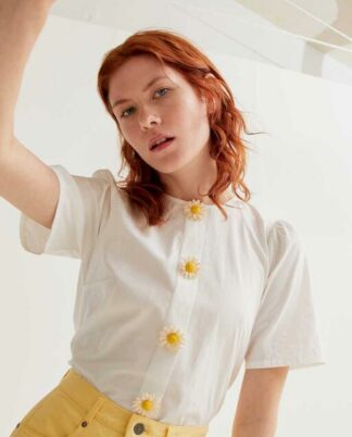 TOP BOTONES FLORALES